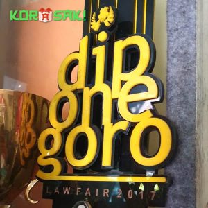 Jasa Laser Cutting Akrilik